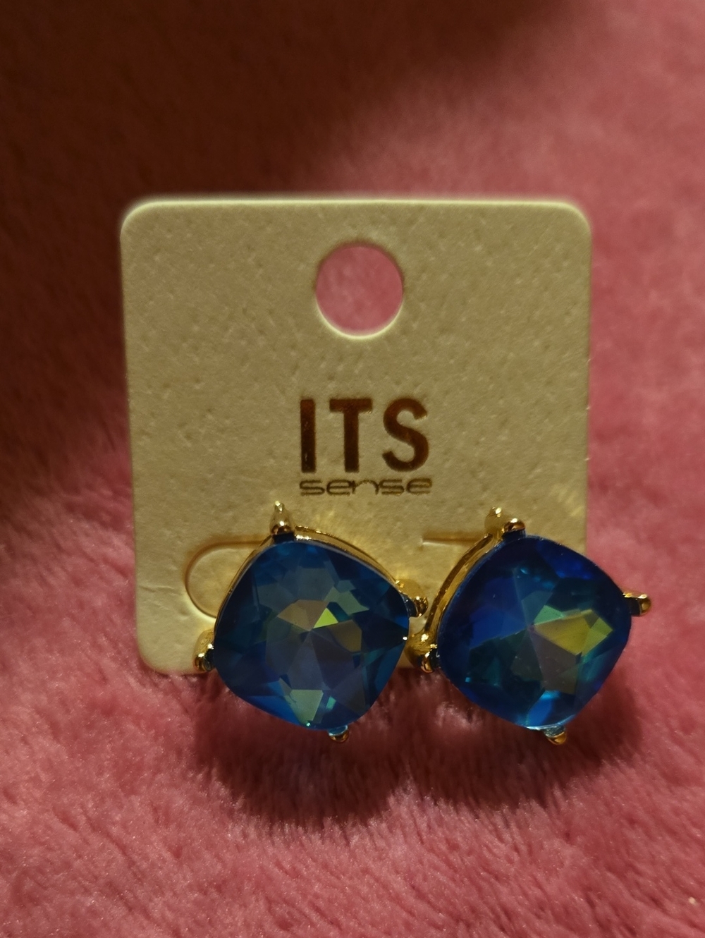 ITsSense Blue Crystal Oversized Stud Earrings NWT